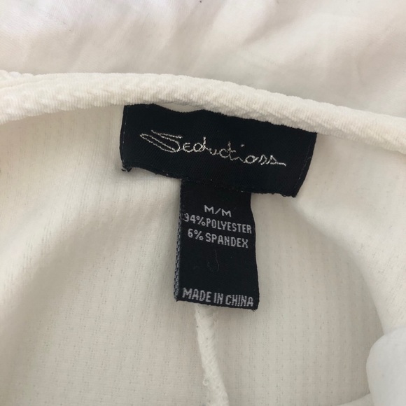 Peplum sleeveless top with removable necklace - Picture 3 of 3